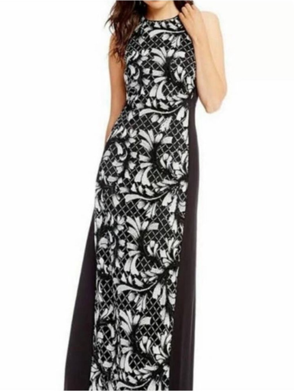 Belle Badgley Mischka Embroidered Sequin Formal gown size 4